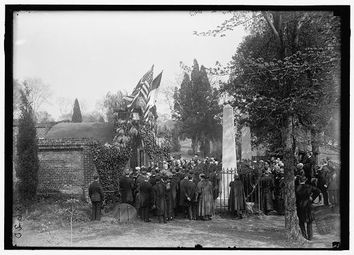 ALLIED COMMISSION TO U.S. AT MOUNT VERNON: GROUPS AT TOMB OF WASHINGTON