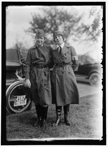 RED CROSS, AMERICAN DEDICATION OF BUILDING. NURSES PARADE AND MOTOR CORPS; HARRIES, GEORGE HERBERT, BRIG. GEN. OF MILITIA.; ROBBINS, MRS. WARREN DELANO, RIGHT, RED CROSS MOTOR CORPS