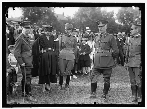 HARDING, MISS ELIZABETH. DAUGHTER OF W.P.G. HARDING. 2ND FROM LEFT