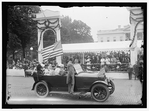 CONFEDERATE REUNION. PARADE. REVIEWING STAND