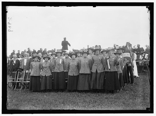 CONFEDERATE REUNION. MRS. HAMPTON OSBORNE AND SINGERS