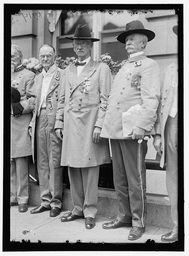 CONFEDERATE REUNION. GEN. HARRISON OF MISSISSIPPI, COMMANDER IN CHIEF, WITH GENERALS MICKEY AND DINKINS