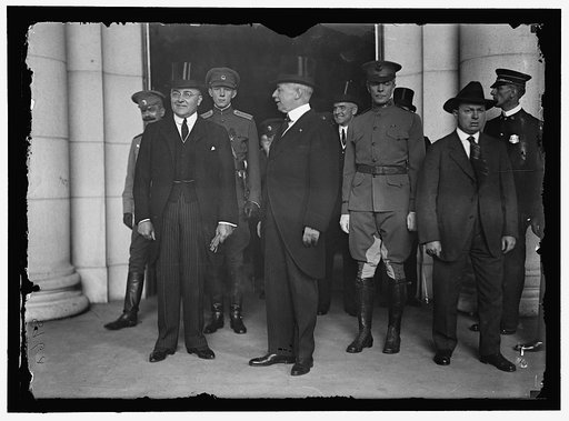 RUSSIAN MISSION TO U.S. ARRIVING AT UNION STATION. FRONT: BACHMETEFF; LANSING; COL. HARTS.REAR: LT. GEN. ROOP; CAPT. DUBASSOFF; F.L. POLK