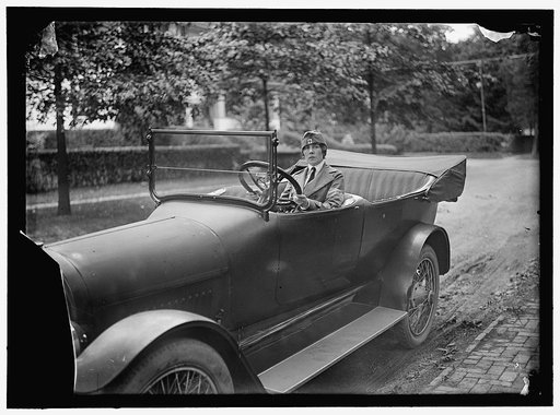 RED CROSS MOTOR CORPS. GROUPS
