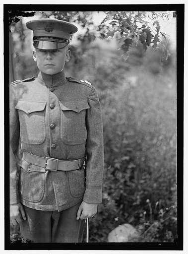 CASTNER, L.V., LT. JUNIOR AMERICAN GUARD