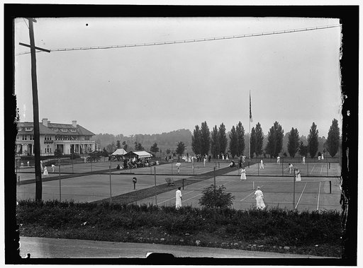 COLUMBIA COUNTRY CLUB. TENNIS COURTS