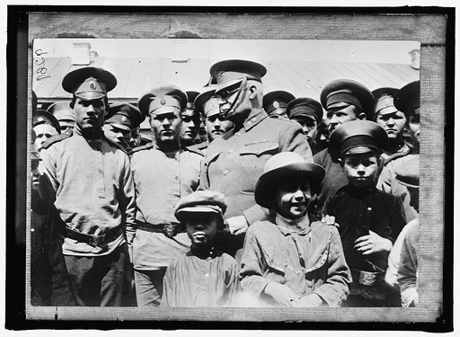 RUSSIA WAR PICTURES. CHILDREN WITH GENERAL H.L. SCOTT
