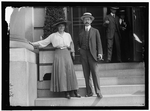 NETHERLANDS MISSION TO THE U.S. J.B. VAN DER HOOVEN VAN OORDT AND WIFE