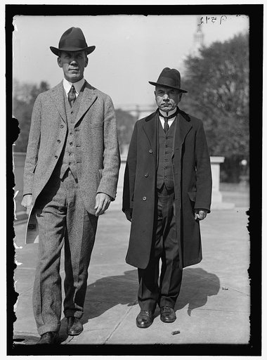 CROSSER, ROBERT, REP. FROM OHIO, 1913-1923. RIGHT, WITH T.K. GIRAGOSSIAN