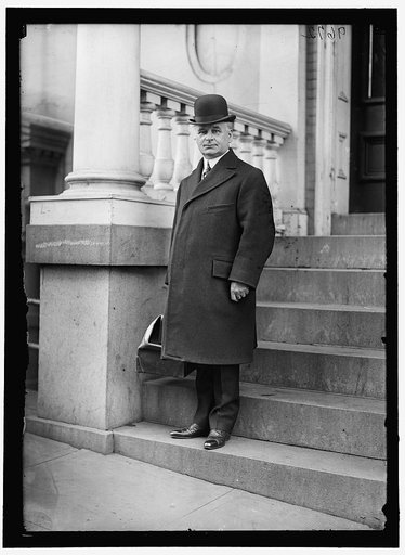 FRAYNE, HUGH, CHAIRMAN, LABOR DIVISION, WAR INDUSTRIES BOARD
