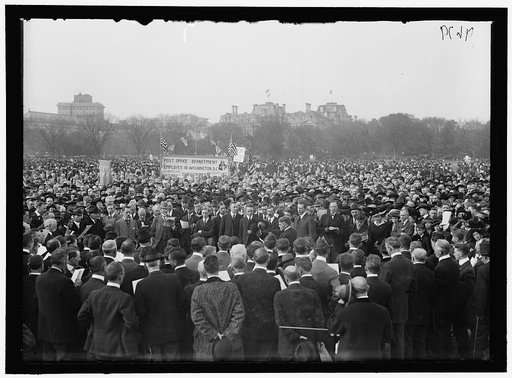 LIBERTY LOAN CROWDS
