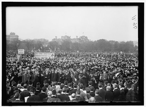 LIBERTY LOAN CROWDS