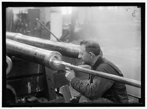 NAVY YARD, U.S., WASHINGTON. TURNING, EXAMINING AND BORING A 5 INCH, 50 CAL. GUN