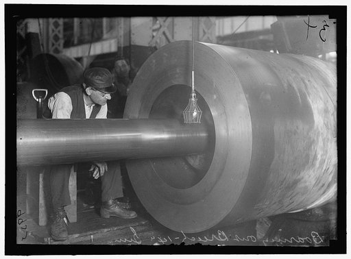 NAVY YARD, U.S., WASHINGTON. BORING BREECH OF 14 INCH GUN