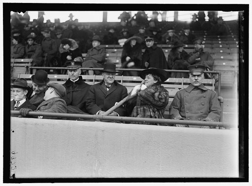 MARINE CORPS, U.S.N. MACHINE GUN UNIT DEMONSTRATION AT BALL PARK. DANIELS AND GEN. BARNETT