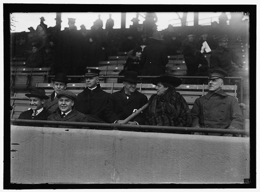 MARINE CORPS, U.S.N. MACHINE GUN UNIT DEMONSTRATION AT BALL PARK. DANIELS AND GEN. BARNETT