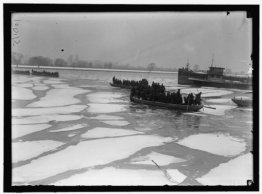 AMERICAN UNIVERSITY TRAINING CAMP. ENGINEERS FROM TRAINING CAMP ON POTOMAC