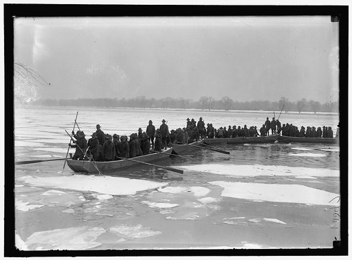 AMERICAN UNIVERSITY TRAINING CAMP. ENGINEERS FROM TRAINING CAMP ON POTOMAC