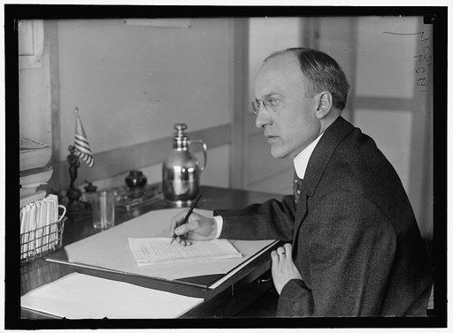 SCOTT, ALBERT L., CHIEF, CLOTHING AND EQUIPAGE DIVISION, Q.M.C., U.S.A.