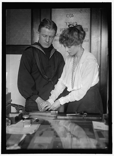 NAVY DEPARTMENT, U.S. INTELLIGENCE BUREAU, FINGER PRINT DEPARTMENT CLERKS: JAMES A. NOONAN, MRS. G.G. BOSWELL