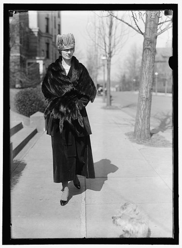 LAGREZE, COUNTESS DE
