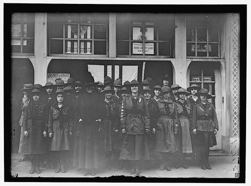 GIRL SCOUTS GROUP. RUTH COLMAN