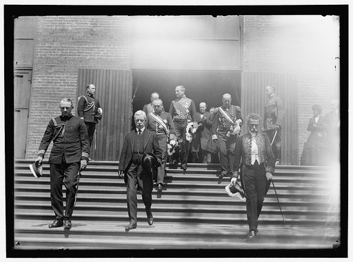 ALDUNATE, SANTIAGO. AMBASSADOR FROM CHILE. FUNERAL. POMERENE, ATLEE, SENATOR FROM OHIO, 1911-1923; LANSING, ROBERT, SECRETARY OF STATE, 1915-1920