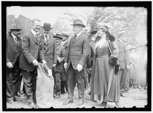 AIR MAIL. INAUGURATION OF SERVICE, POLO FIELD. START OF 1ST CONTINUOUSLY SCHEDULED SERVICE. CURTISS JN-46-H PLANE. PRESIDENT AND MRS. WILSON