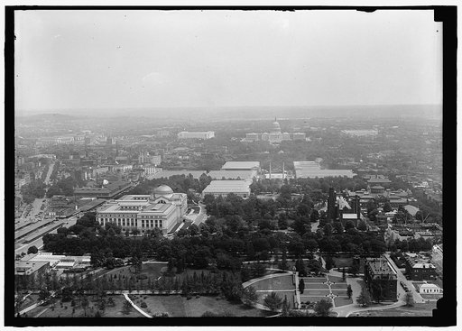 Aerial view of mall looking east, Washington, D.C.