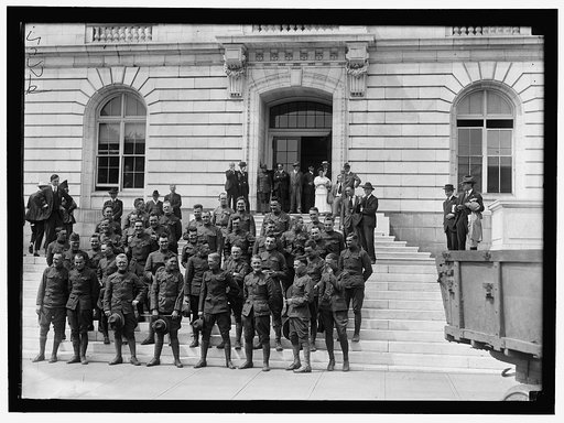 SENATE OFFICE BUILDING. GROUP OF SOLDIERS ON STEPS WITH SENATORS McNARY; WARREN; CHAMBERLAIN; UNIDENTIFIED; McKELLAR