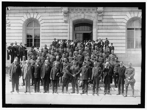 SENATE OFFICE BUILDING. GROUP OF SOLDIERS ON STEPS WITH SENATORS McNARY; WARREN; CHAMBERLAIN; UNIDENTIFIED; McKELLAR