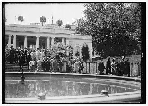 LABOR DELEGATES AT WHITE HOUSE