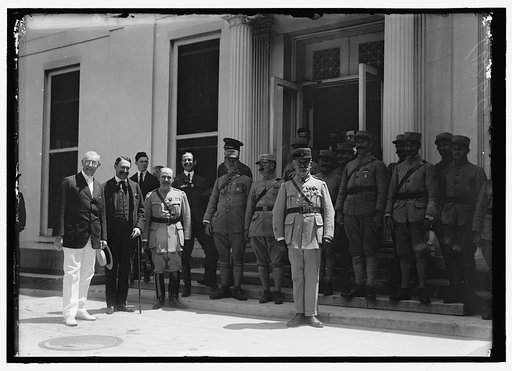 FRENCH MILITARY BAND RECEIVED AT WHITE HOUSE BY PRESIDENT WILSON
