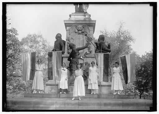 LAFAYETTE, MARQUIS DE. SUFFRAGETTE DEMONSTRATION AT STATUE
