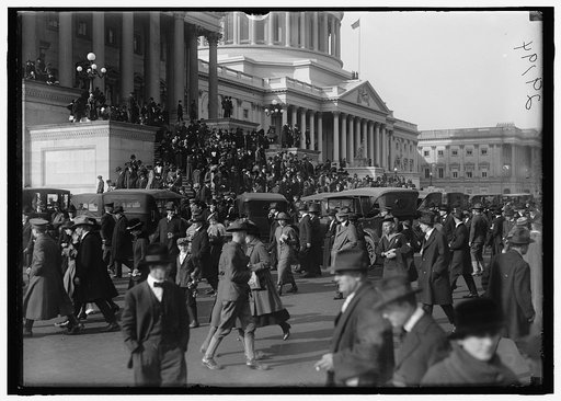 CAPITOL, U.S. VISITORS, ETC. CROWD