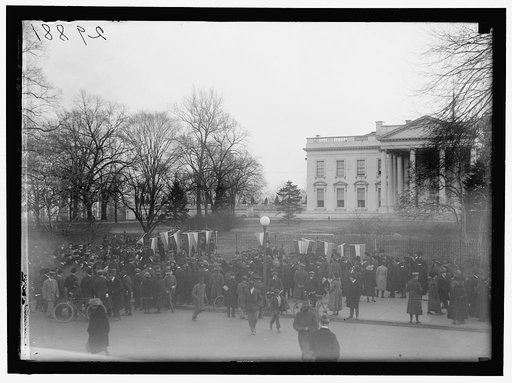WOMAN SUFFRAGE. BONFIRE ON SIDEWALK BEFORE WHITE HOUSE