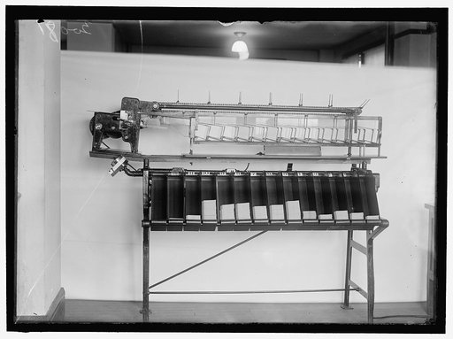 CENSUS BUREAU. DEPARTMENT OF COMMERCE. TABULATING MACHINE