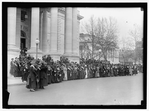 DAUGHTERS OF AMERICAN REVOLUTION. OPENING OF D.A.R. CONGRESS. FROM 2ND FRONT LEFT, MRS. MARY S. LOCKWOOD, PEN FOUNDER OF D.A.R. 4TH FROM LEFT MRS. J.A. VAN ORSDEL, HEAD OF CHILDREN OF AMERICAN REVOLUTION. 8TH FROM LEFT, MRS. GUERNSEY, PRESIDENT GENERAL
