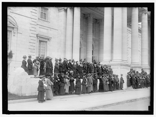 DAUGHTERS OF AMERICAN REVOLUTION. OPENING OF D.A.R. CONGRESS. FROM 2ND FRONT LEFT, MRS. MARY S. LOCKWOOD, PEN FOUNDER OF D.A.R. 4TH FROM LEFT MRS. J.A. VAN ORSDEL, HEAD OF CHILDREN OF AMERICAN REVOLUTION. 8TH FROM LEFT, MRS. GUERNSEY, PRESIDENT GENERAL