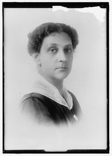 LABOR, DEPT. OF. WOMAN IN DEPT.