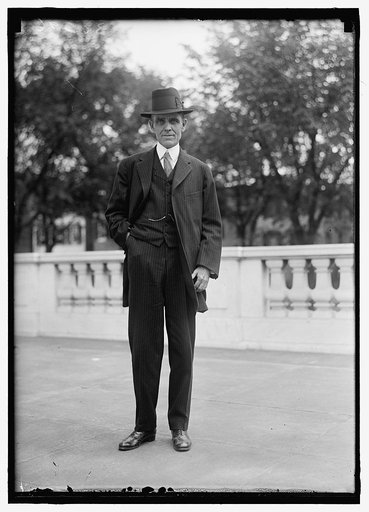CAPPER, ARTHUR. GOVERNOR OF KANSAS, 1915-1919; SENATOR, 1919-
