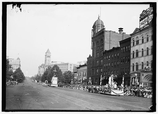 FOURTH OF JULY PARADES. GENERAL VIEW ON PENNSYLVANIA AVENUE