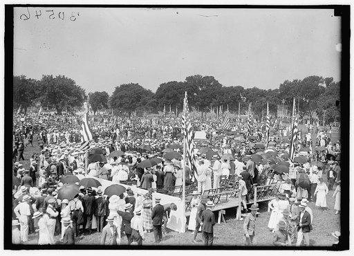 FOURTH OF JULY. GENERAL VIEW OF CROWD ON ELLIPSE FOR EXERCISES