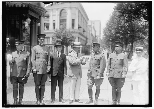 MACCHI DI CELLERE, V., COUNT. AMBASSADOR FROM ITALY. DECORATING AMERICAN ARMY OFFICERS. GEN. MARCH. SEC. BAKER, LEFT CENTER