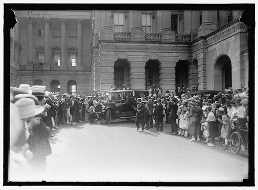 CAPITOL, U.S. VISITORS, ETC. CROWD AND AUTO