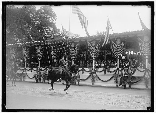 FIRST DIVISION, A.E.F. AMERICAN EXPEDITIONARY FORCES. MISCELLANEOUS VIEWS OF PARADE
