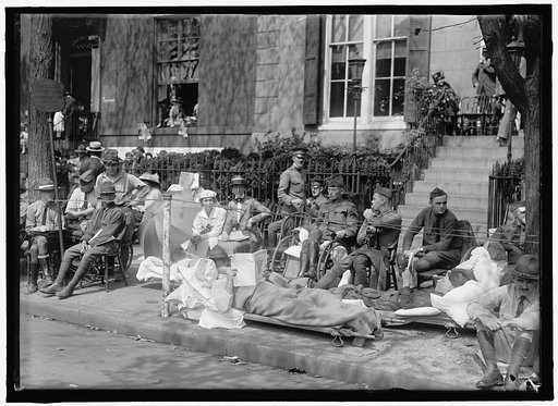 FIRST DIVISION, A.E.F. AMERICAN EXPEDITIONARY FORCES. MISCELLANEOUS VIEWS OF PARADE