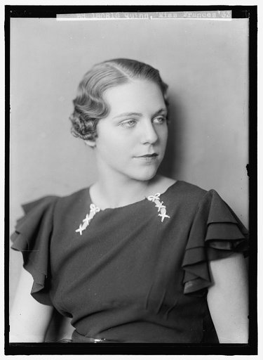 QUINN, FRANCES. PORTRAIT