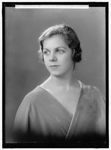CAMPBELL, ANNIE. PORTRAIT