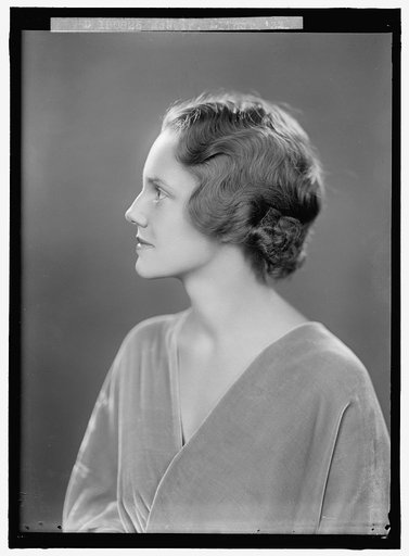 McNEIR, ELINOR. PORTRAIT